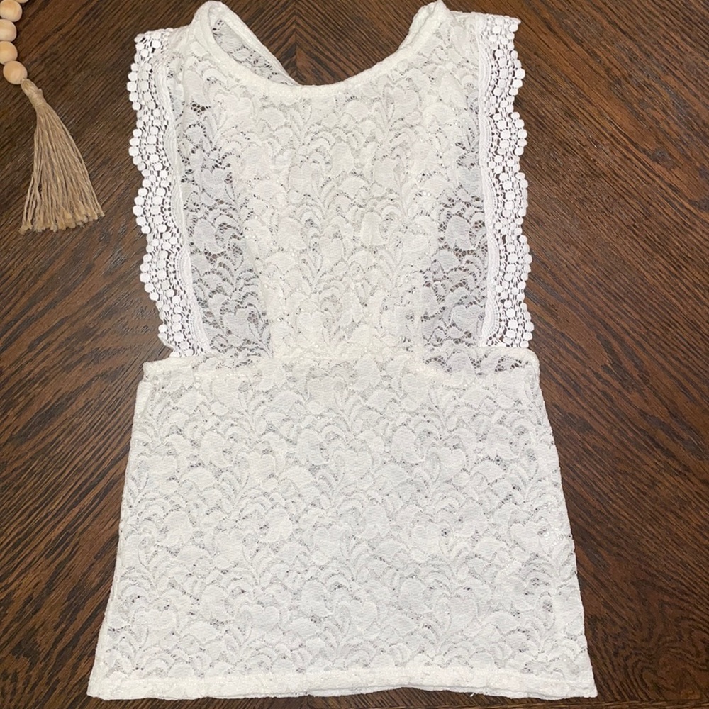 Free people intimately lace sleeveless racer back Small top NWOT - Picture 2 of 9